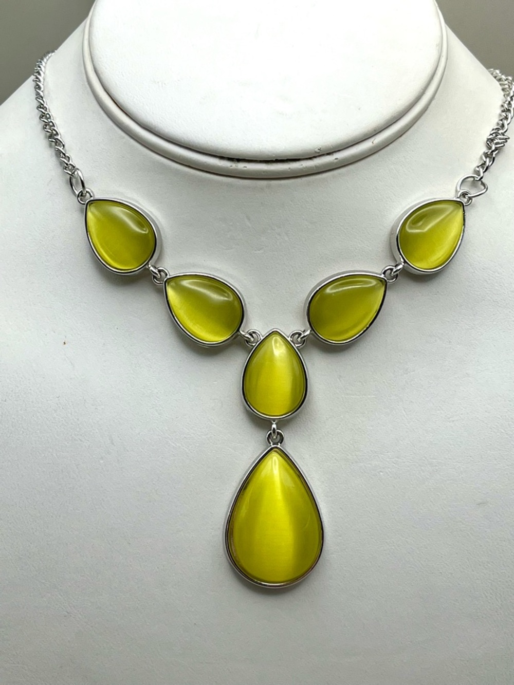 Yellow Teardrop Statement Necklace - Women Jewelry